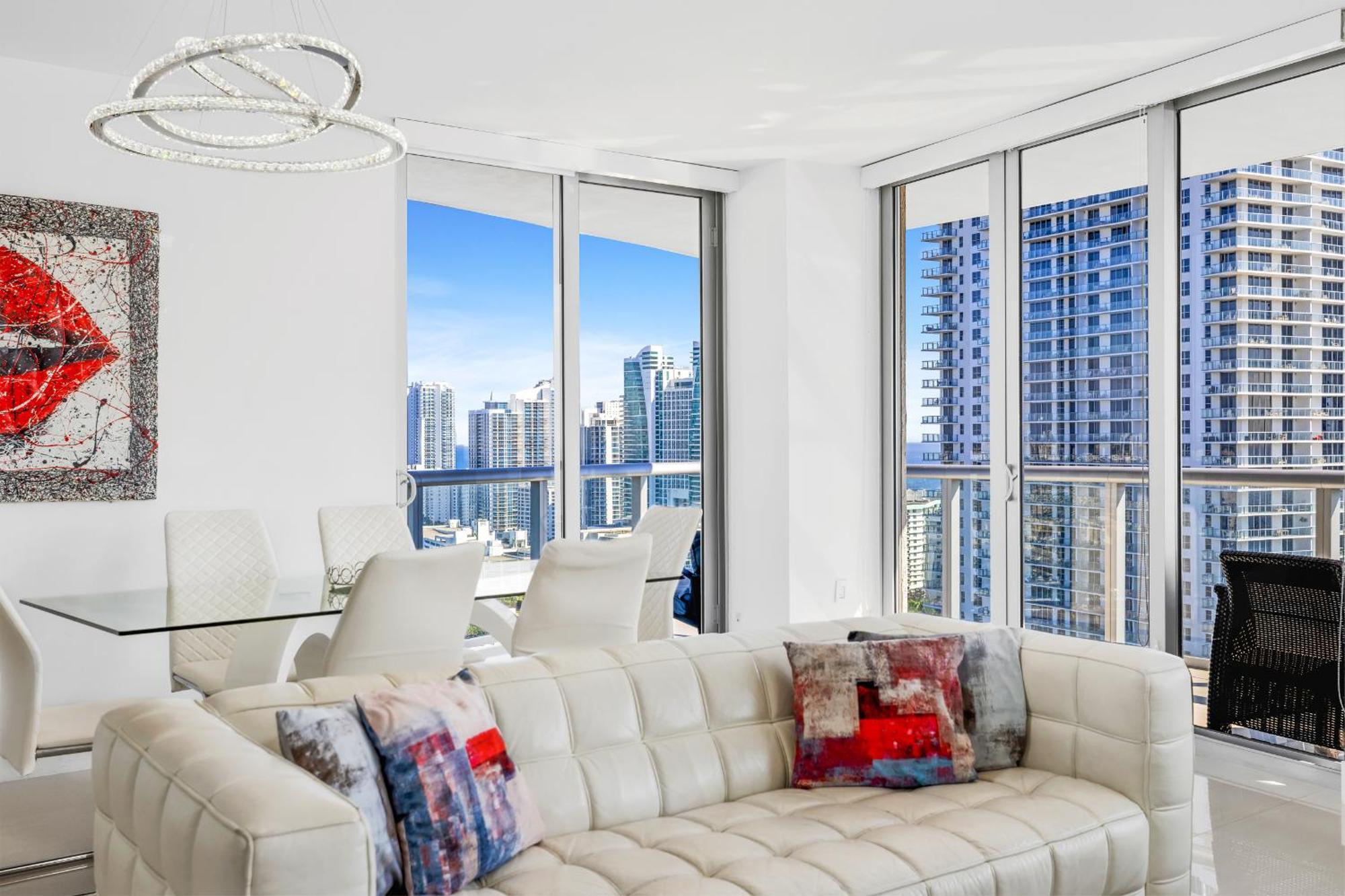 Resort-Style Living With Direct Ocean Views - 3Br Beauty Hallandale Beach Eksteriør billede