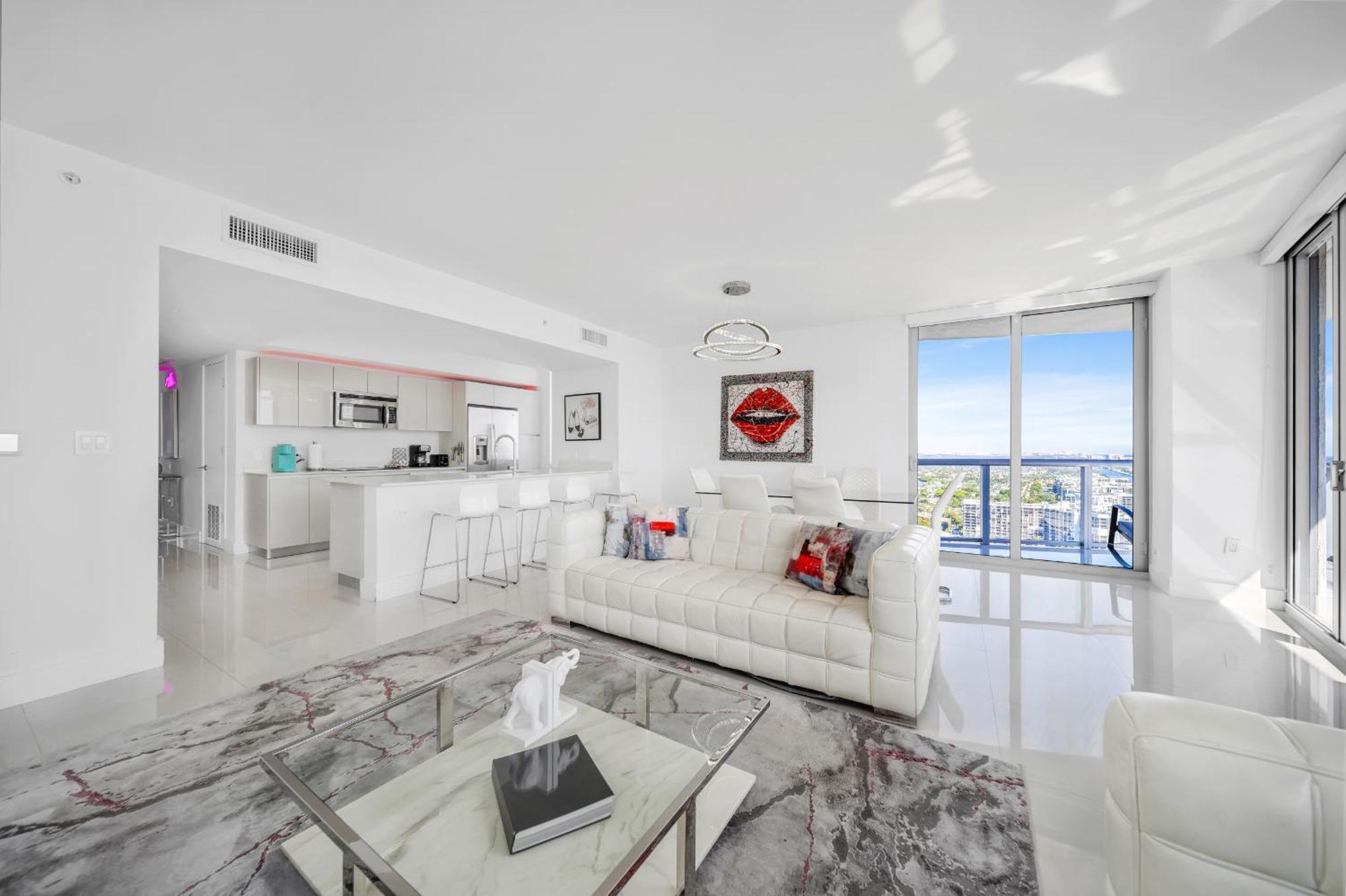 Resort-Style Living With Direct Ocean Views - 3Br Beauty Hallandale Beach Eksteriør billede