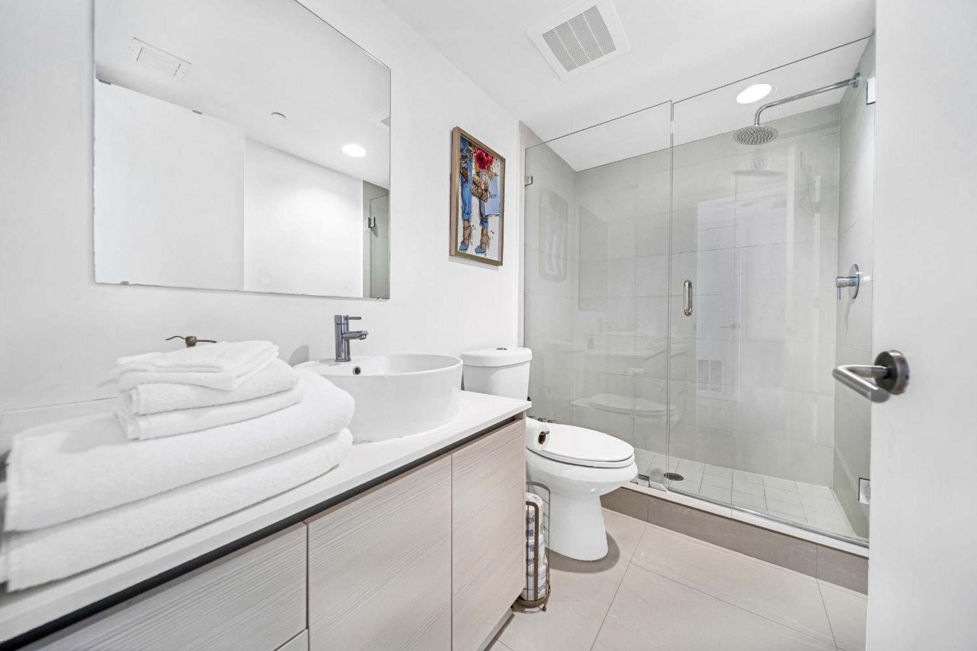 Resort-Style Living With Direct Ocean Views - 3Br Beauty Hallandale Beach Eksteriør billede