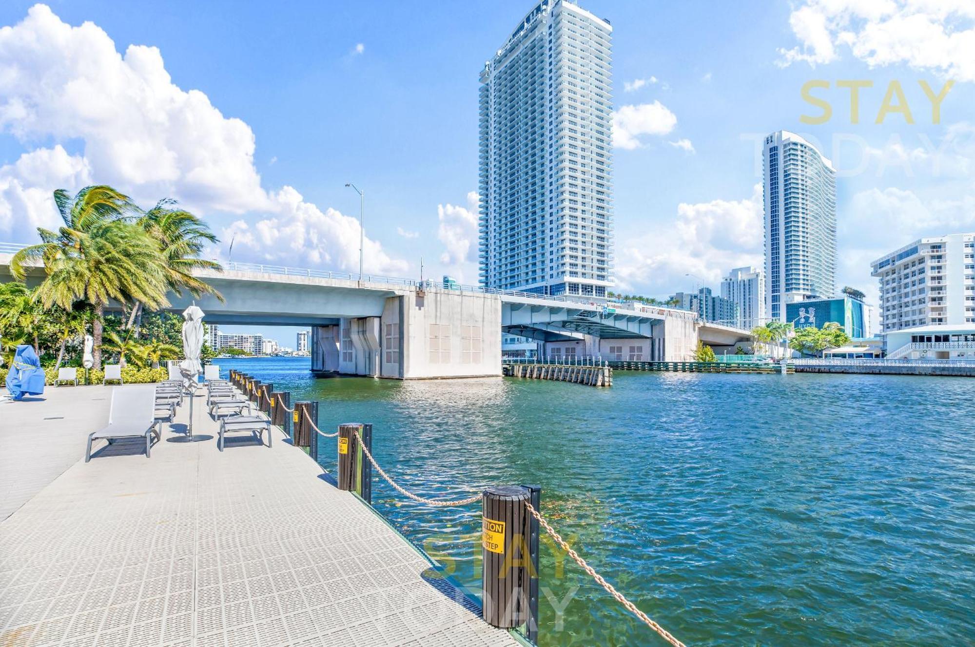 Resort-Style Living With Direct Ocean Views - 3Br Beauty Hallandale Beach Eksteriør billede